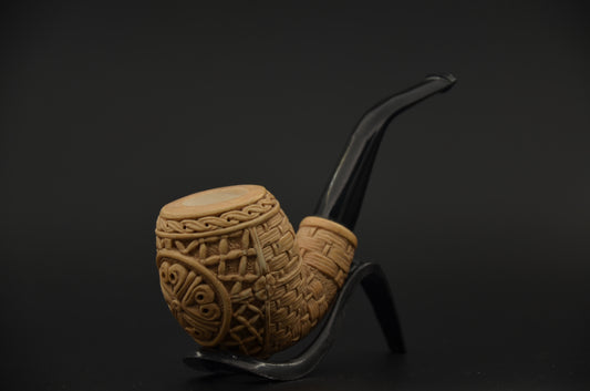Carved Classic Meerschaum Pipe