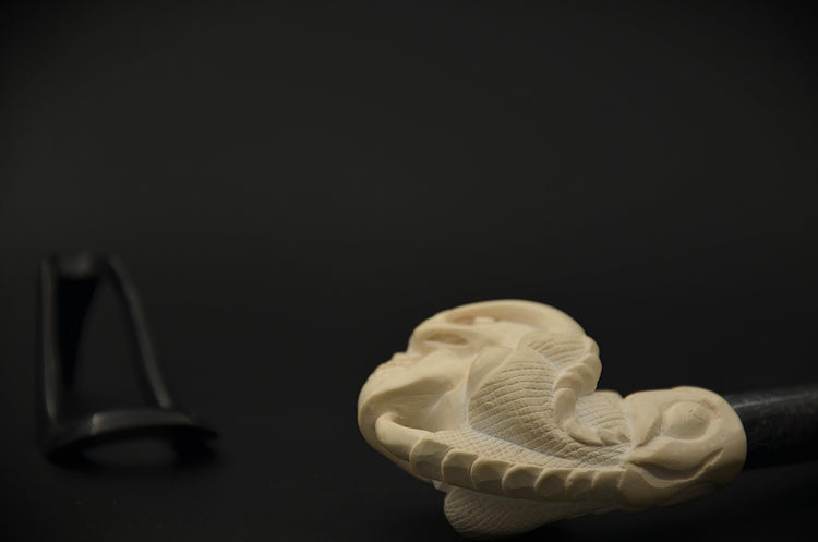 Anatomical Skull Art Meerschaum Pipe