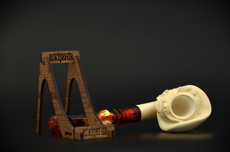 Old World Storyteller Meerschaum Pipe