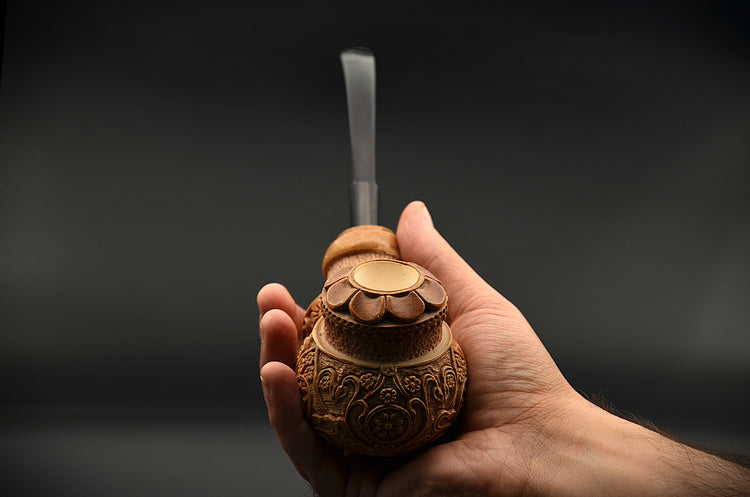 Ornate Floral Relief Meerschaum Pipe