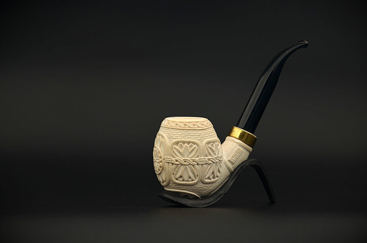 Patterned Carved Classic Meerschaum Pipe