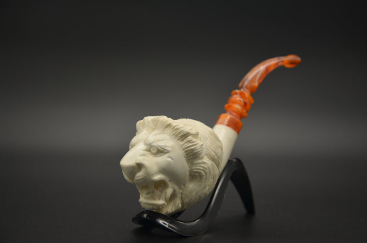 Roaring Lion Meerschaum Pipe