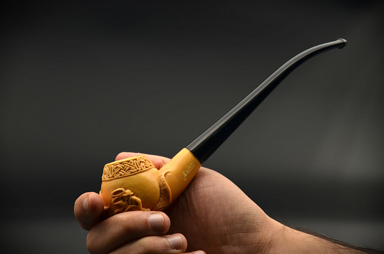 Rodeo Bull & Lasso Carved Meerschaum Pipe