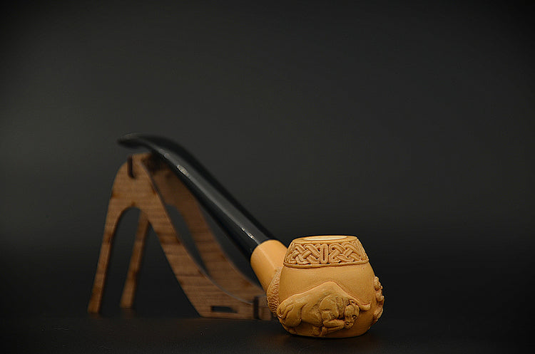Rodeo Bull & Lasso Carved Meerschaum Pipe